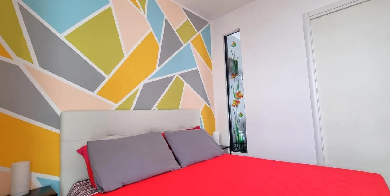 Apartment Happiness Desenzano-By Goccia Di Lago Desenzano del Garda