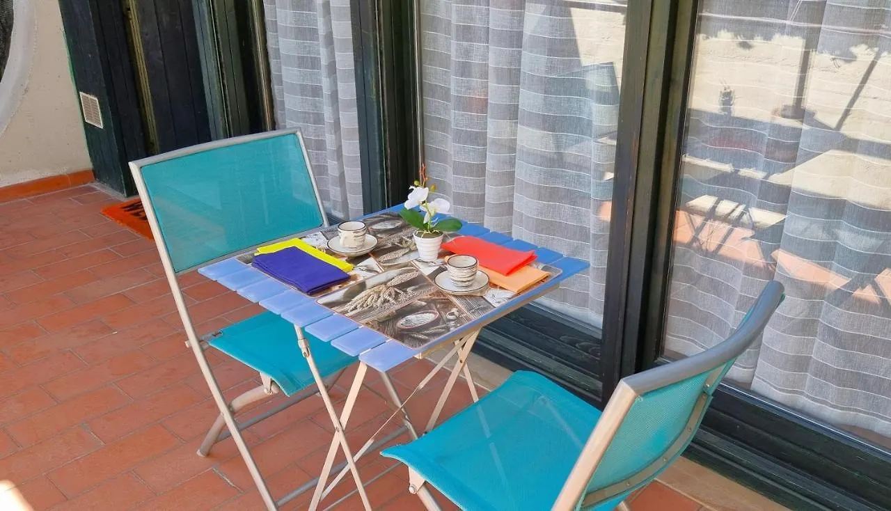 Apartment Happiness Desenzano-By Goccia Di Lago Desenzano del Garda
